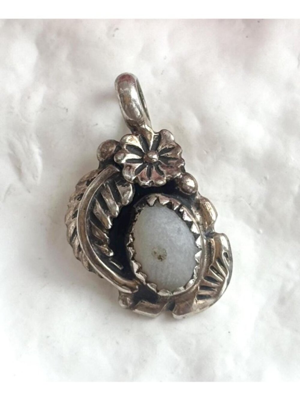 Zuni WJ Wayne & Josie Panteah MoP Leaf Sterling Silver 925 Vintage Pendant